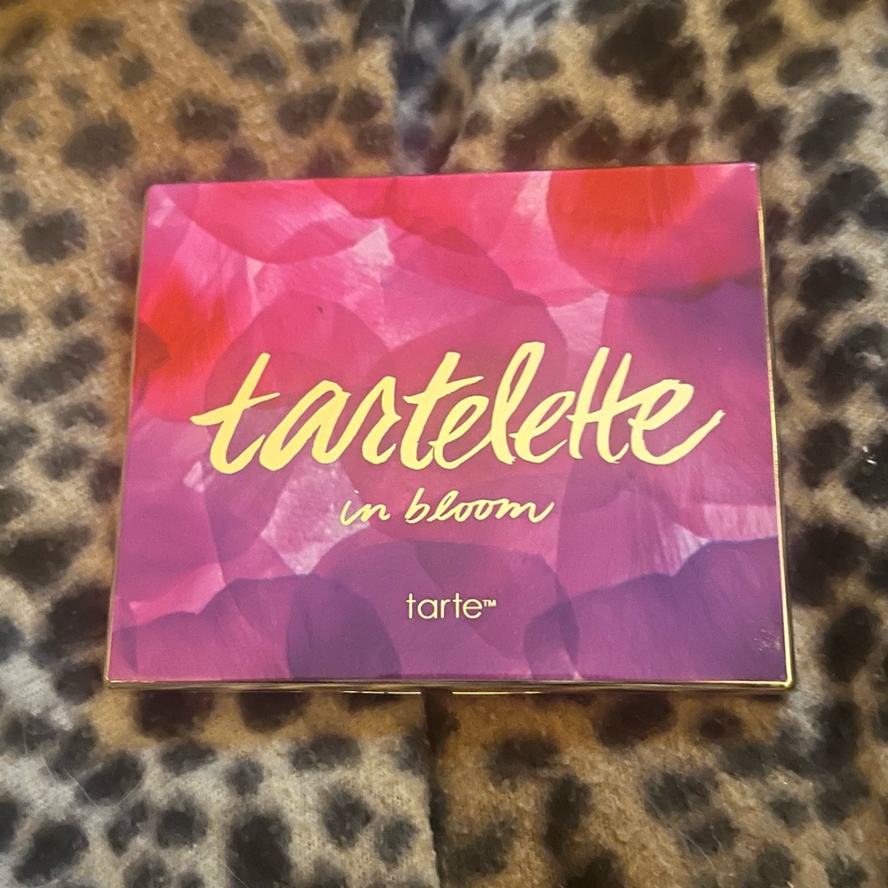 Tarte Tartelette In Bloom Palette - Red and Purple